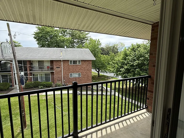 217 Francis Cadden Pkwy #202-1 — Photo 5