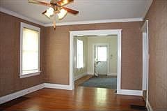 5th image of 3643 Shaw Ave