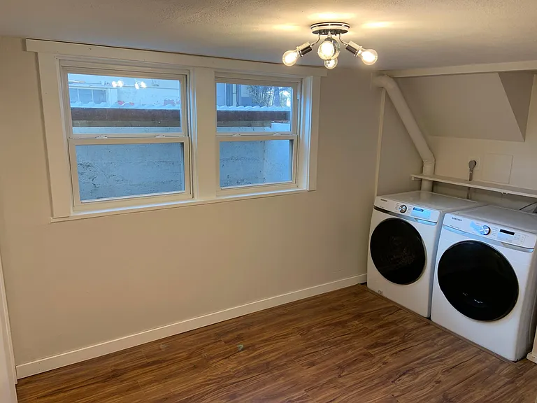 605 Edwards St #B — Photo 10