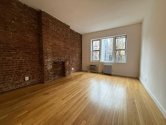 5th image of 1616 York Ave APT 11