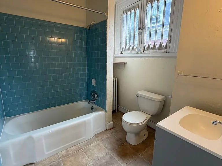 618 Redgate Ave — Photo 9