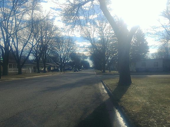 5th image of 410 Lawrence St
