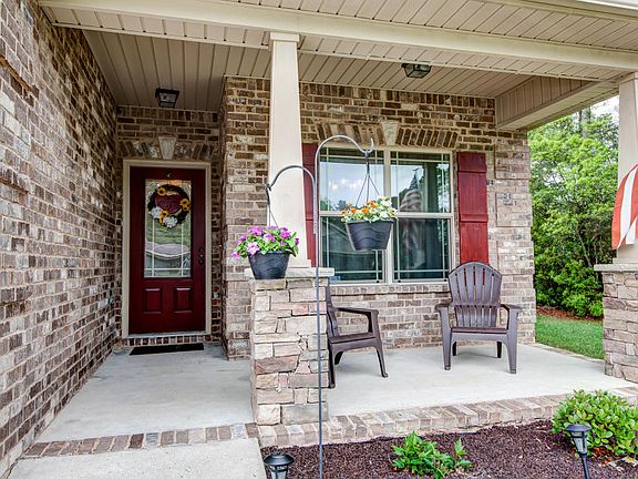 5th image of 14016 Fox Hill Dr