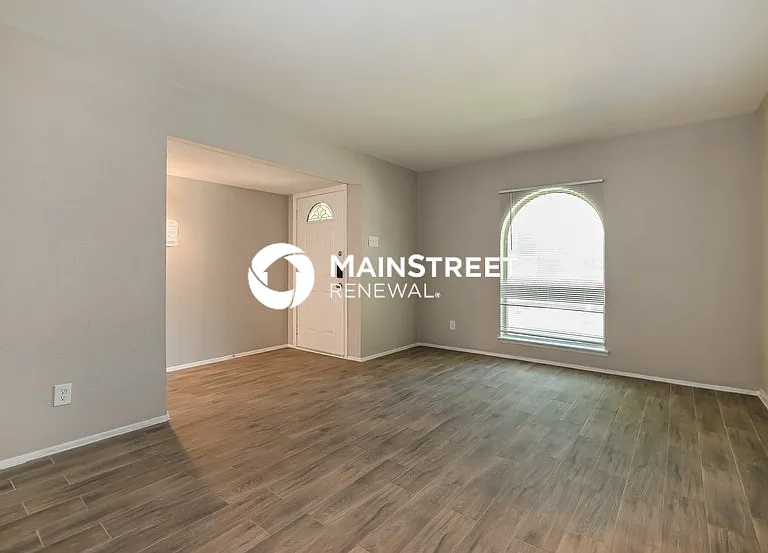 450 Thistle Dr — Photo 5