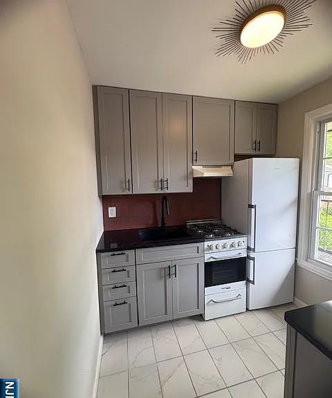 23-16 Howard Ave #D — Photo 2