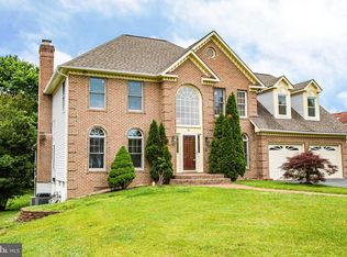 4 Aiken Rd, Fredericksburg, VA 22405