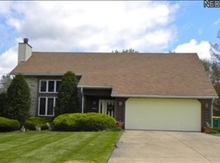 7901 Buckthorn Dr, Mentor, OH 44060