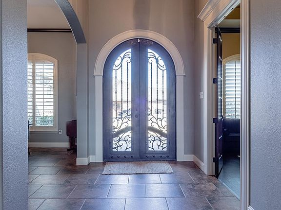 4th image of 6509 Mosswood Dr