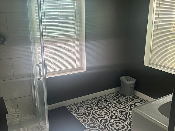 2nd image of 1315 S Hicks St #1