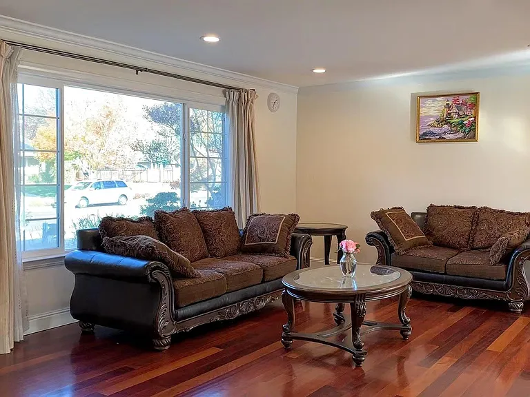 954 Summerleaf Dr — Photo 2