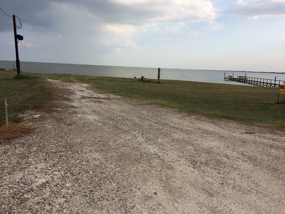 1st image of Porpoise Dr