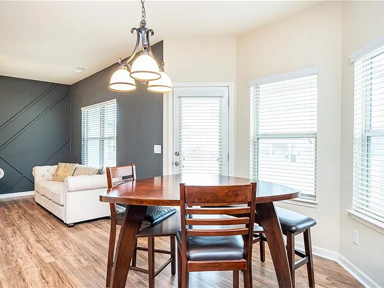 7761 Sylvaner Ln — Photo 17