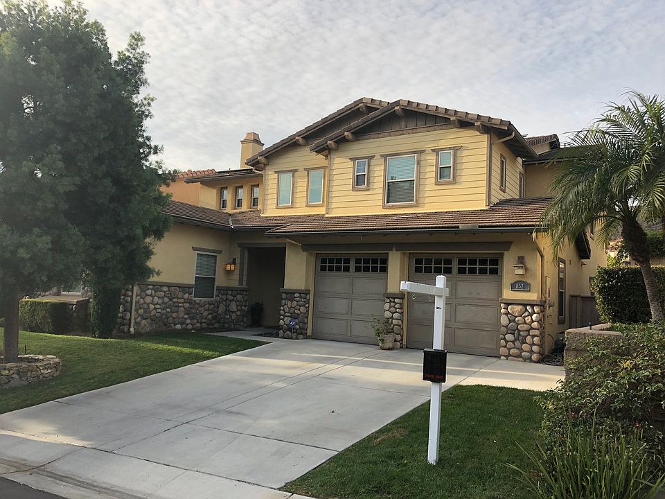 2nd image of 852 Genoa Way