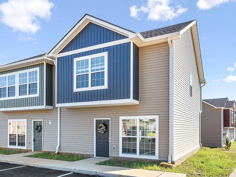 401 Victory Rd — Photo 64