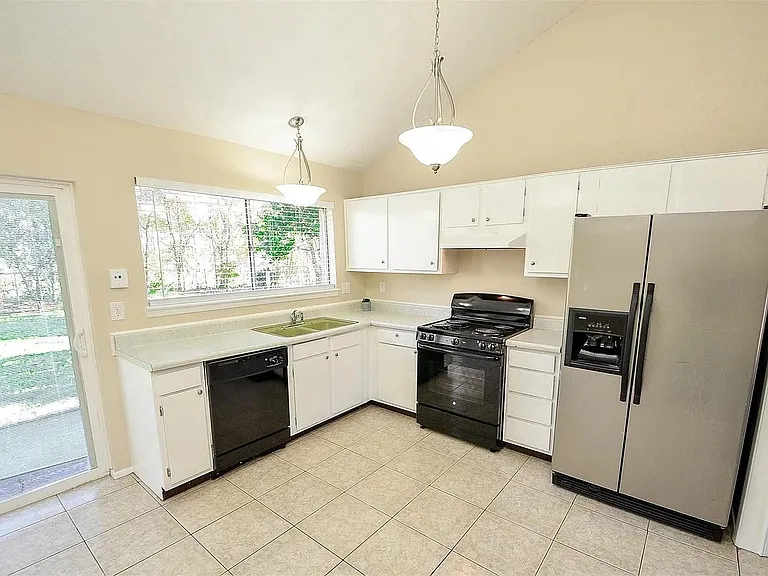 10119 Leawood Blvd — Photo 8