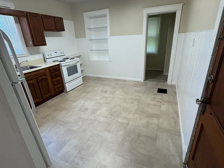 4600 Quincy St #1W — Photo 3