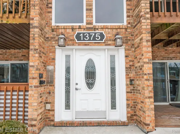 1375 Harbour Blvd APT 123, Trenton, MI 48183