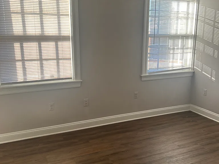 4 E Athens Ave #203 — Photo 8