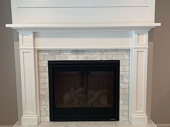 Living room fireplace 
