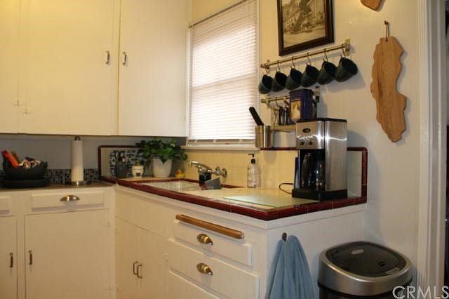 2nd image of 428 W Lime Ave