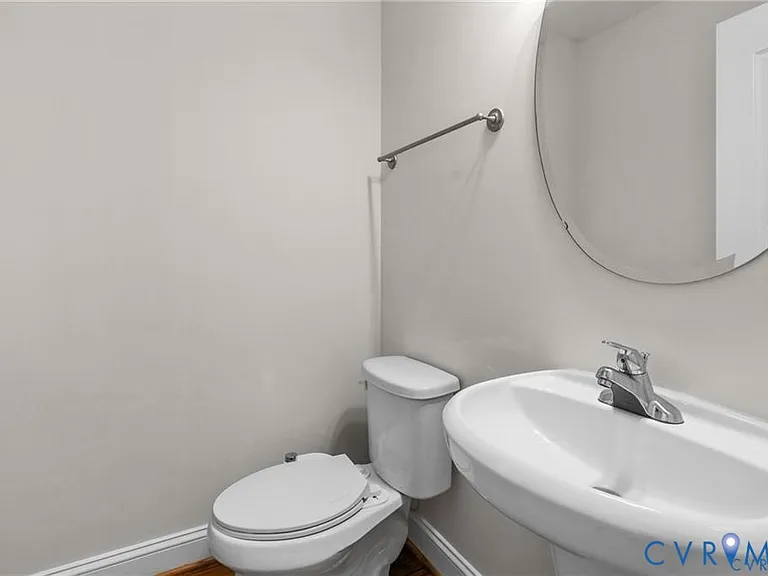 733 S Pine St — Photo 17