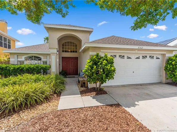 732 NW Waterlily Pl, Jensen Beach, FL 34957