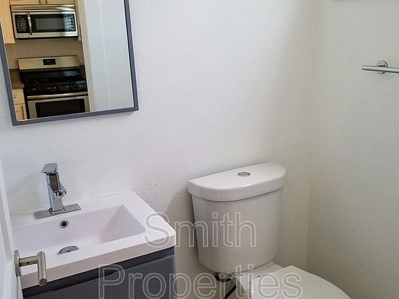5th image of 3868 W 132nd St #4