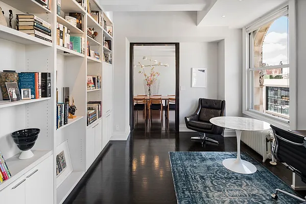 Sold by Nest Seekers International | media 9