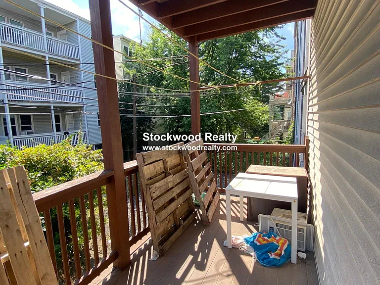 14 Washburn St #U1 — Photo 17