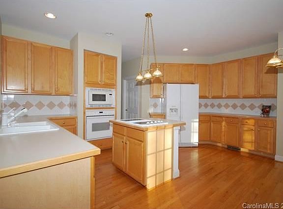5th image of 10458 Breamore Dr