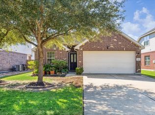 3039 Boxwood Springs Ln, Dickinson, TX 77539