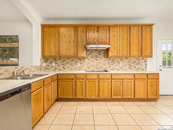 5th image of 958 River Terrace