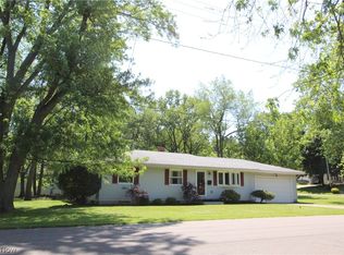 775 Newton St, Barberton, OH 44203