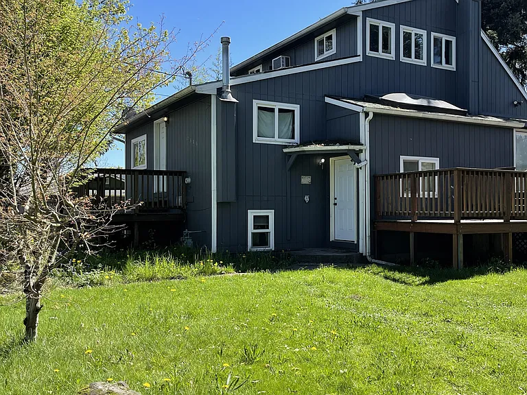 11306 SE Clinton St — Photo 2