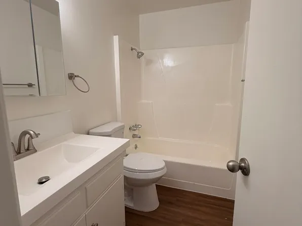 557 N 6th St #557, Chowchilla, CA 93610