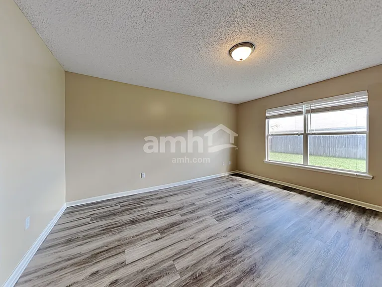 2793 Crumplehorn Ln — Photo 10