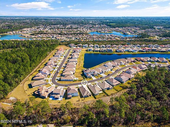 3rd image of 2711 CASSIA Lane