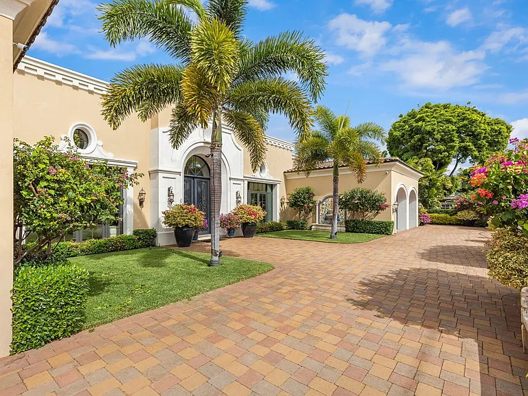 4520 Kahala Ave — Photo 44