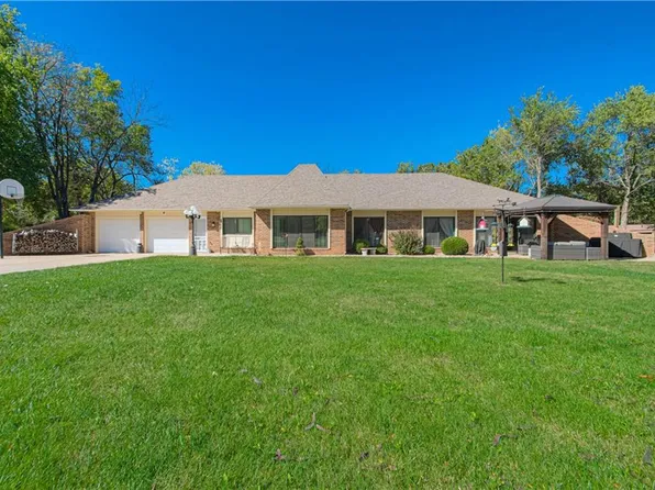 23700 E 189th St, Pleasant Hill, MO 64080