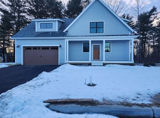 77 Washington Cir, Essex Junction, VT 05452