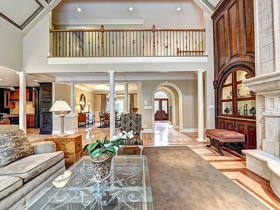 5th image of 110 Nature Mill Ct