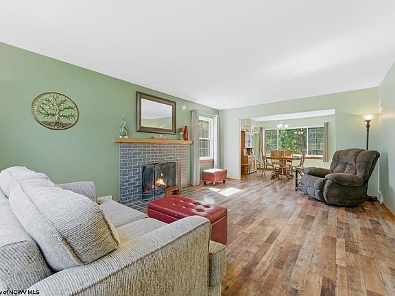 4th image of 512 Laurel Dr