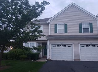 12 Denhard Ct, Parlin, NJ 08859