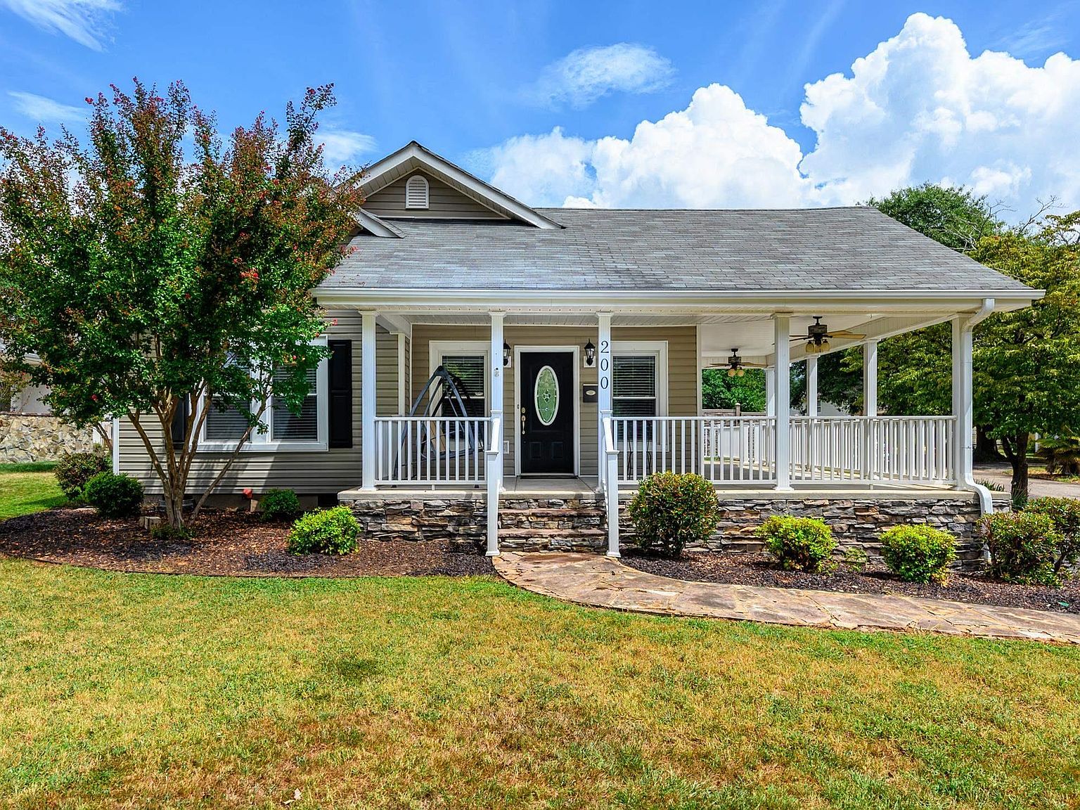 200 Buist Ave, Greenville, SC 29609 Zillow