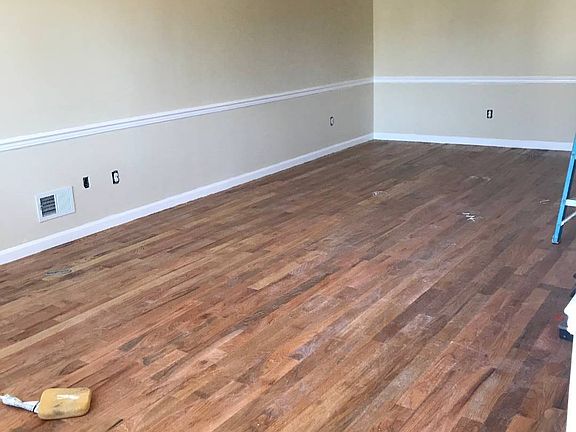 4th image of 42 Bamberger Ln