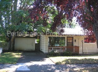 3350 SE Taylor St, Portland, OR 97214