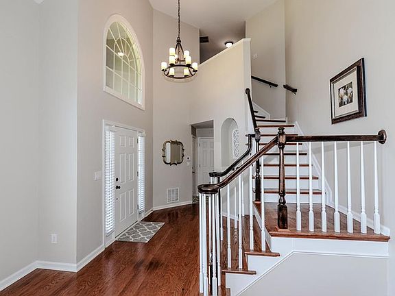 4th image of 2711 Harper Woods Dr