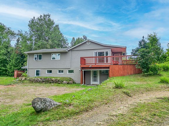 2nd image of 525 Maple Rd