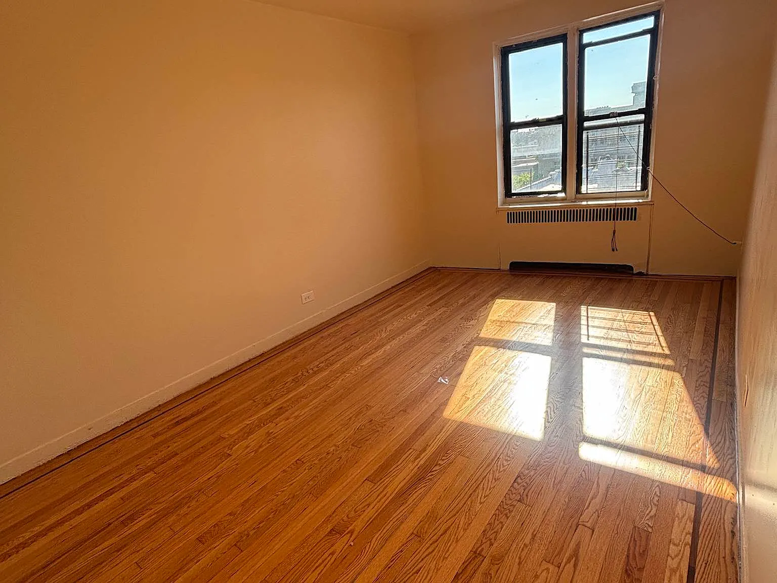 95 West 195th Street — Photo 2