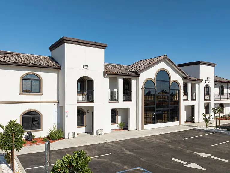 Palazzo Villas Luxury Apartments — Photo 3